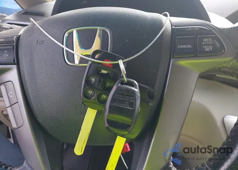 2011 Honda Odyssey Ex-L from USA, damaged, VIN 5FNRL5H69BB008235